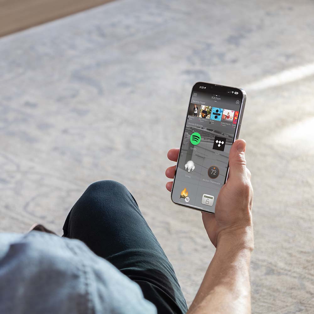 Outside view of a modern house with a pool